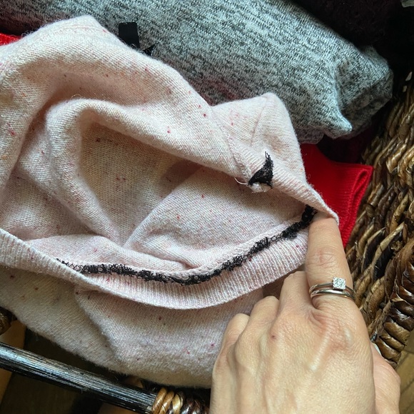 NOT SO MYSTERY sweater reseller box - Picture 5 of 8